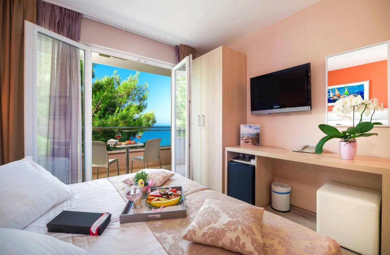 Hotel Maritimo มาคาร์สกา ภายนอก รูปภาพ