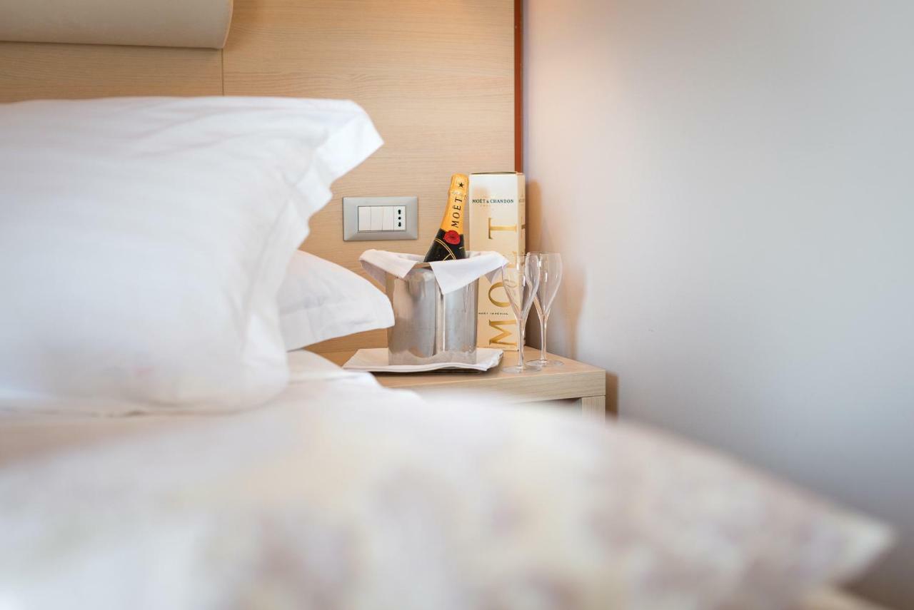 Hotel Maritimo มาคาร์สกา ภายนอก รูปภาพ
